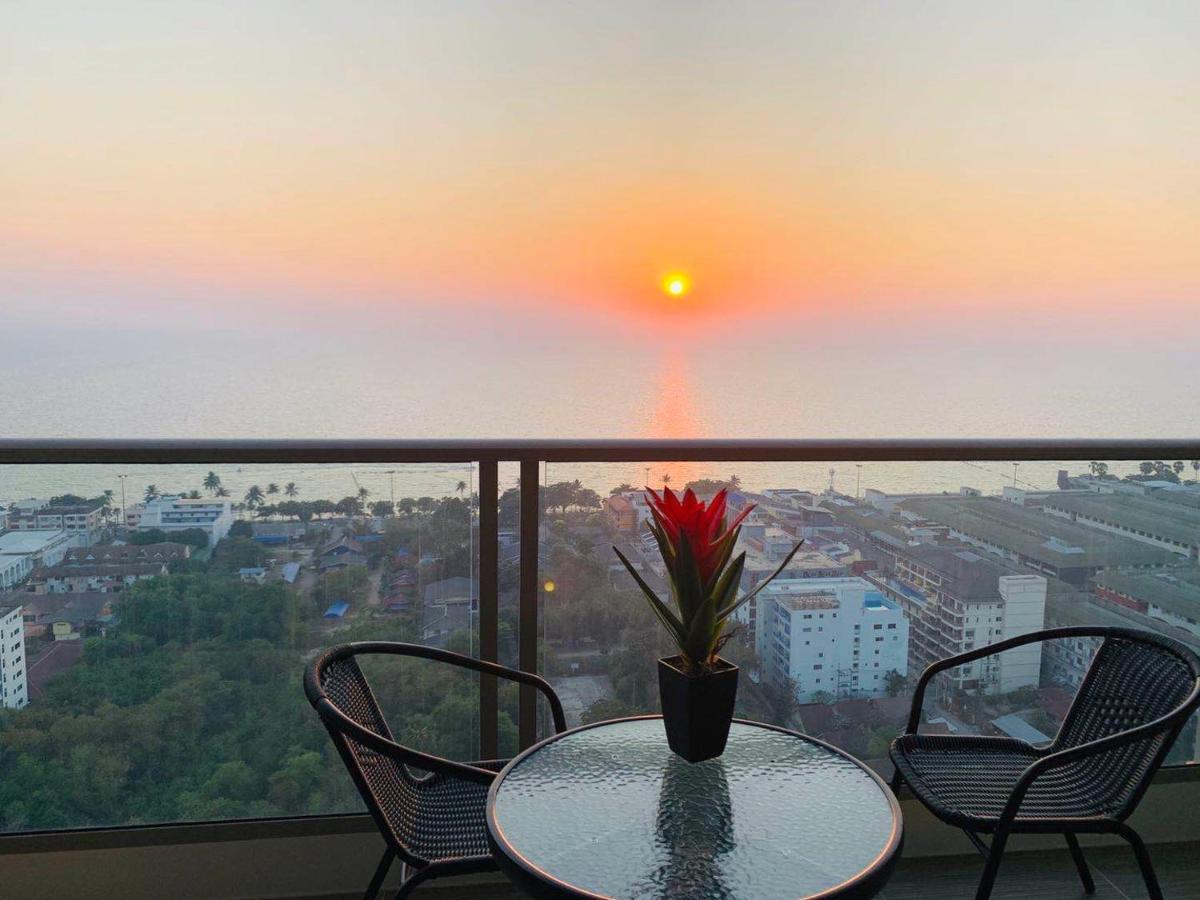 Riviera Jomtien By Daisy Pattaya 2アパートメント エクステリア 写真