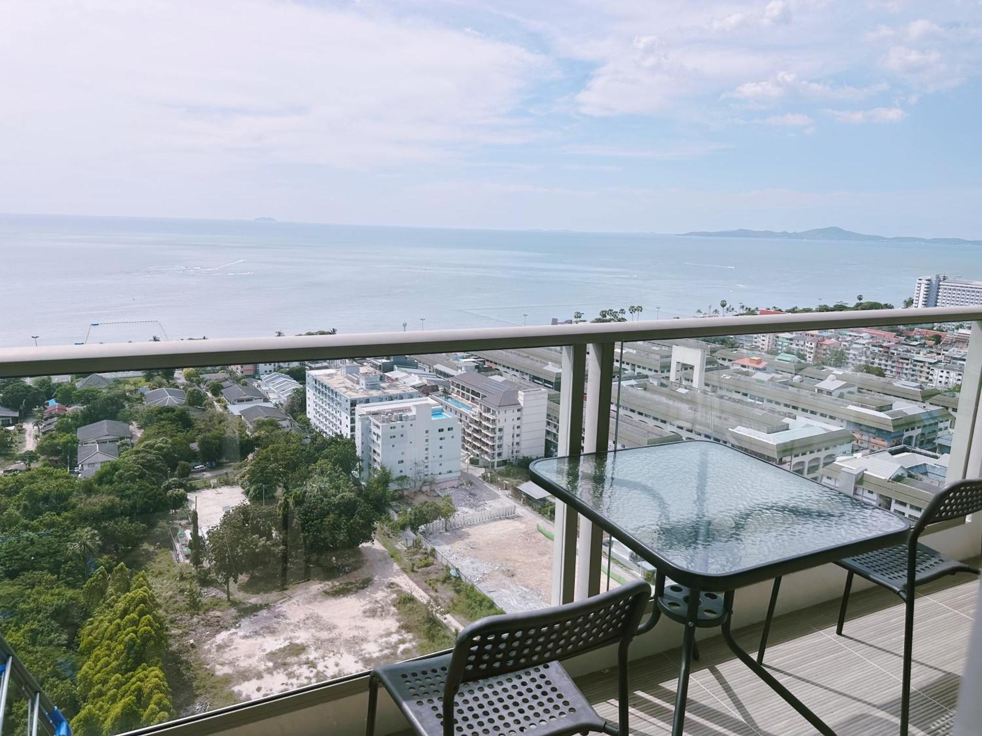 Riviera Jomtien By Daisy Pattaya 2アパートメント エクステリア 写真